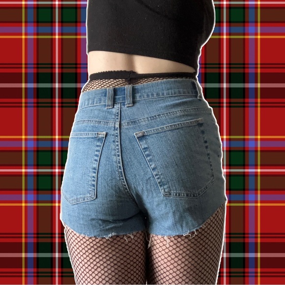 VINTAGE GRUNGE DENIM SHORTS - Picture 9 of 9